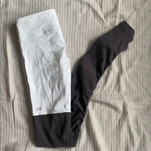 All goddess leggings dark gray light mint